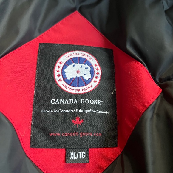 Canada Goose Kensington Parka (Red) - Picture 5 of 8